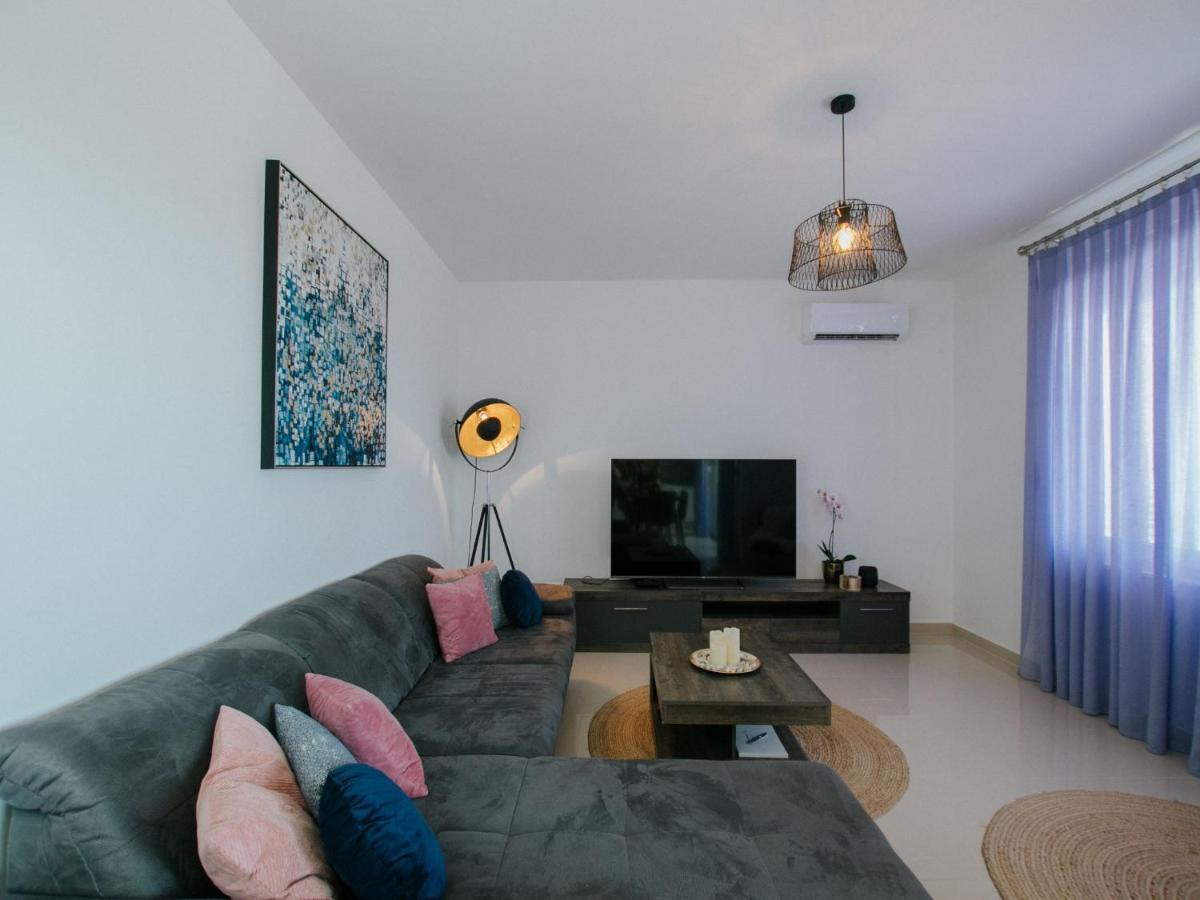 Luxury Apartment Di Trogir Buitenkant foto