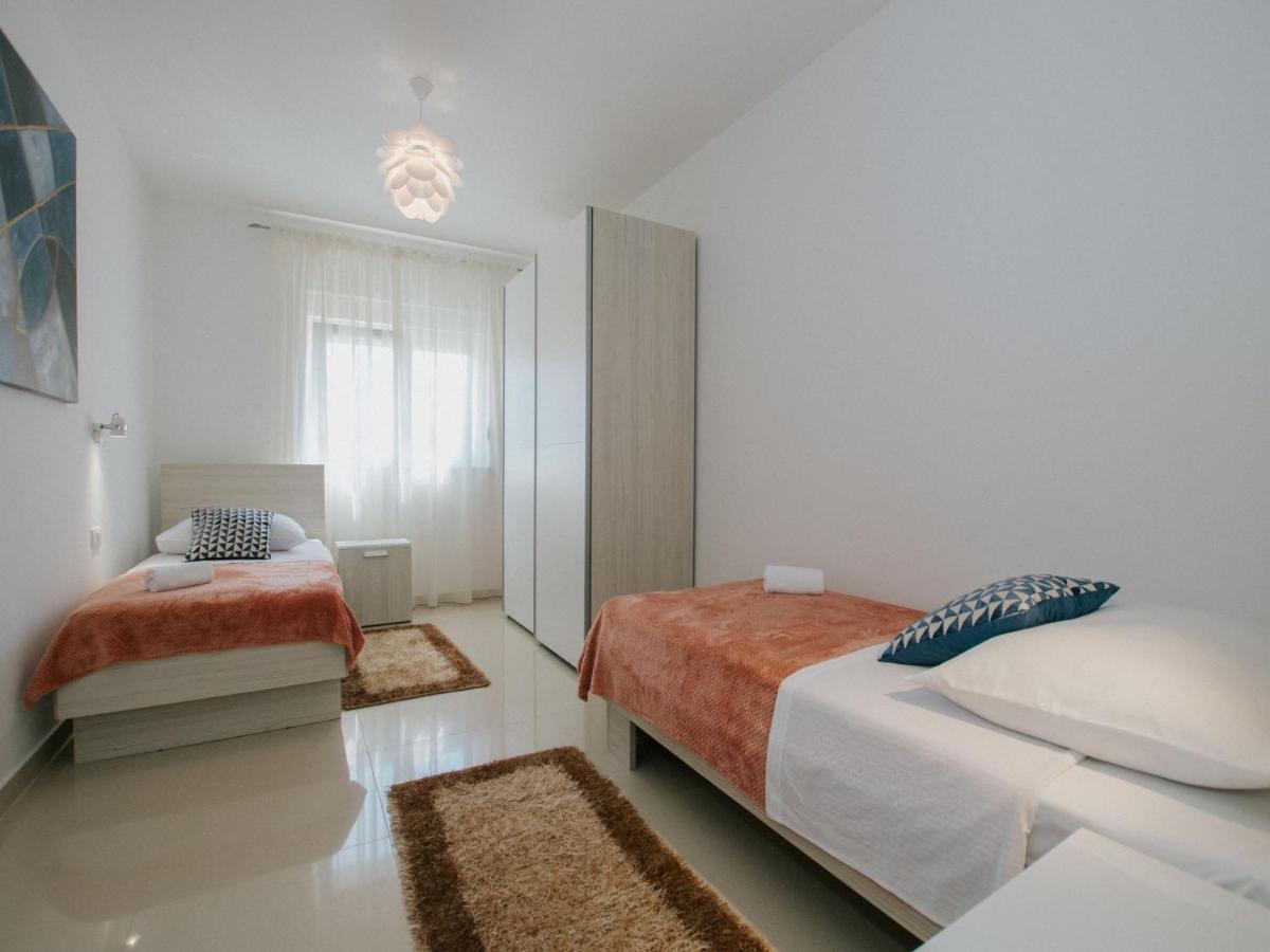 Luxury Apartment Di Trogir Buitenkant foto